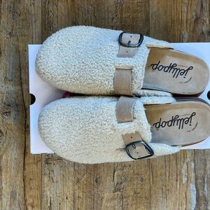 Jellypop Cream Fuzzy Slip-on